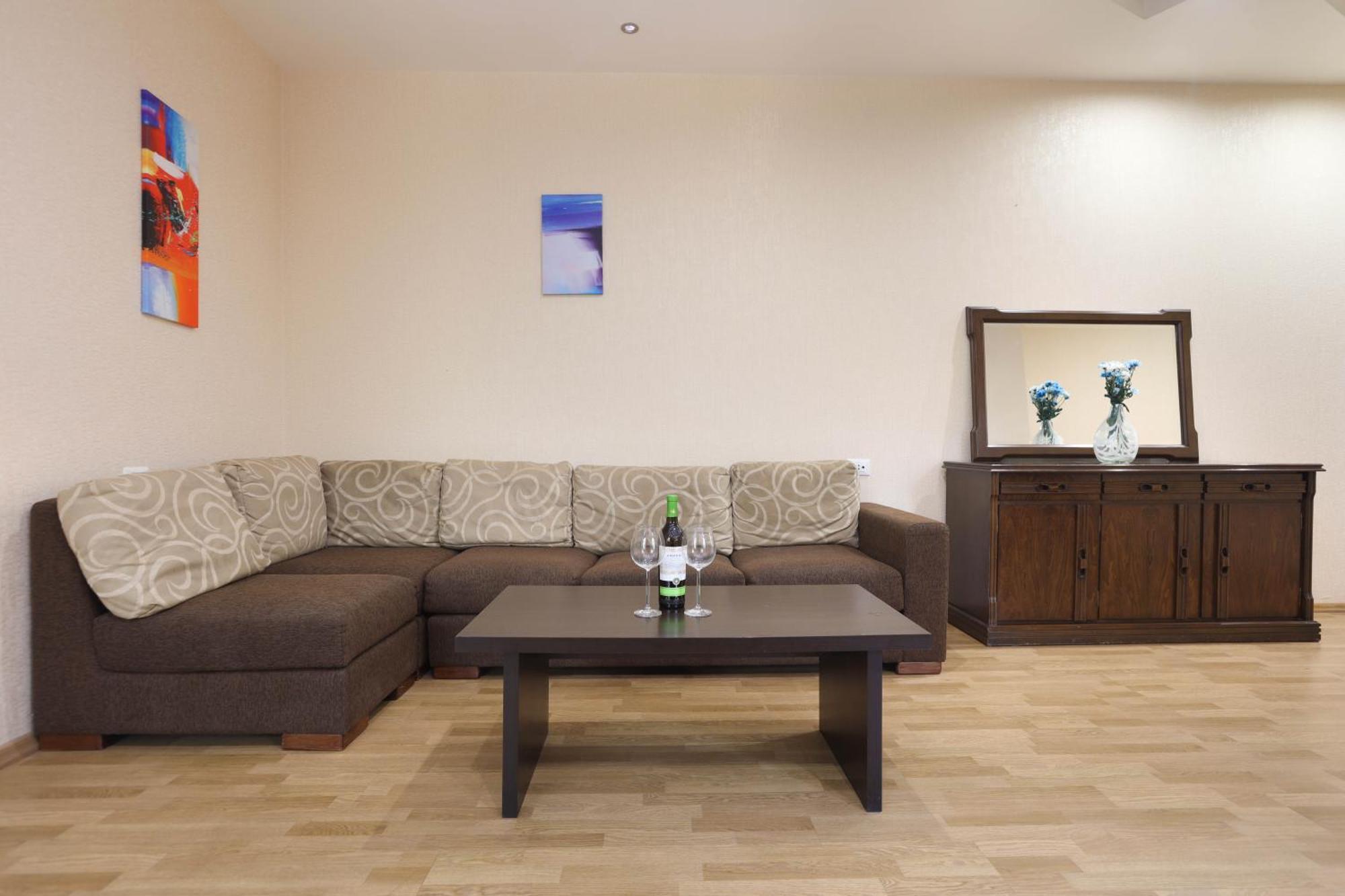 Am Apartments 5 Yerevan Ngoại thất bức ảnh